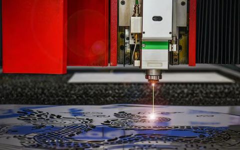 CNC Milling Machines Explained: Types, Working Principles, Applications & Precision Manufacturing Guide