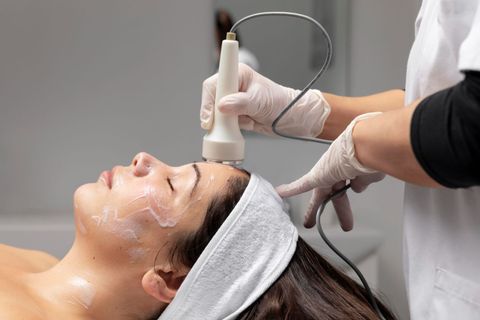 Skin Rejuvenation Information Guide: Learn Facial Care Basics, Collagen Support Insight, Skin Improvement Tips, and Professional Advice