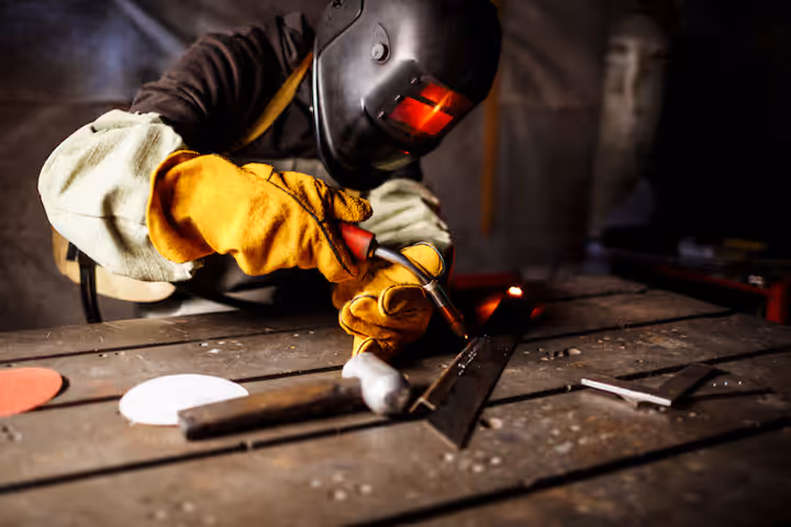 Welding Equipment Knowledge for Manufacturing Professionals