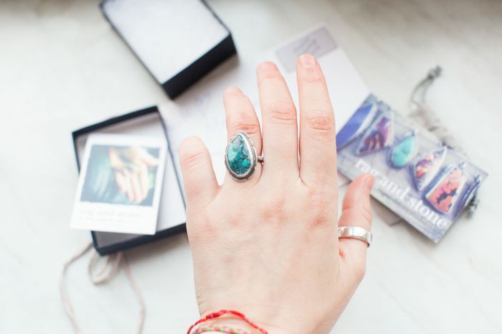 Handmade & Artisan Jewellery Platforms in 2026: Marketplace Feature, Seller Insights & Jewellery Industry Trends