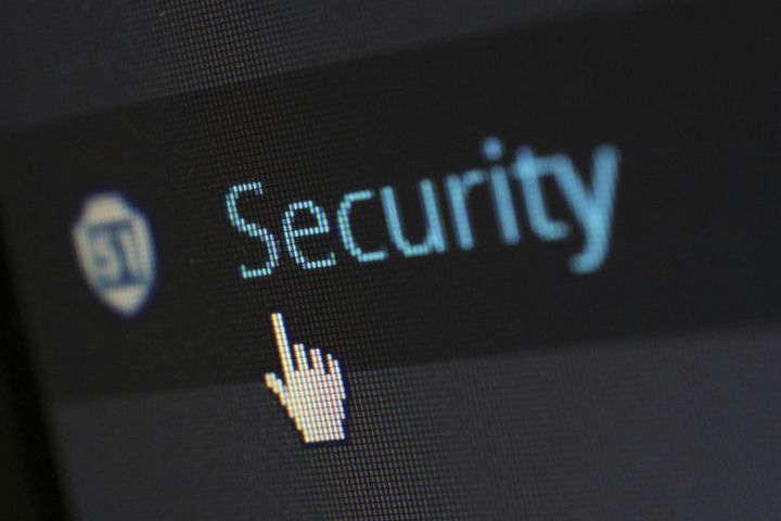 Passwordless Authentication: User Experience, Security Enhancements, and Technology Insights