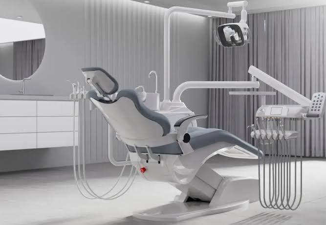 Dental Chairs and Clinic Furniture Explained: Features, Ergonomics, Design, Equipment & Practice Setup Guide