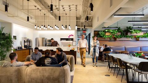 Coworking Tips & Tricks: Essential Guide, Practical Insights, and Smart Strategies for Productivity