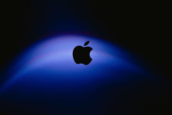Apple: Explore Innovation, Devices, and Digital Ecosystems