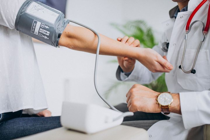 Complete Blood Pressure Monitoring Devices Overview: Discover Monitoring Methods, Device Types, Health Insights, and Practical Resources