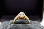 Luxury Engagement Rings: Guide to Elegant Designs and Diamond Selection