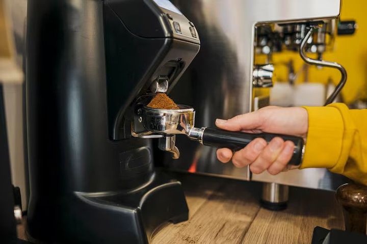 Coffee Roasting Explained With Roast Levels Cooling Methods and Flavor Benefits