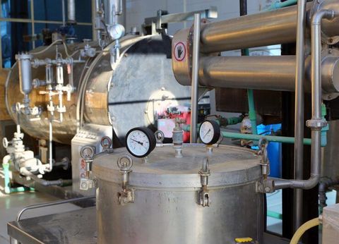 High Pressure Processing (HPP) Equipment: Complete Guide to Food Safety & Preservation