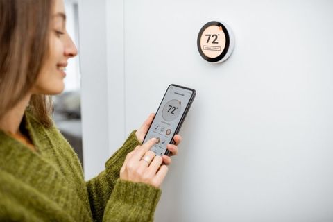 Heat Pump Thermostats: Complete Guide to Types, Features, Compatibility, Installation, and Maintenance