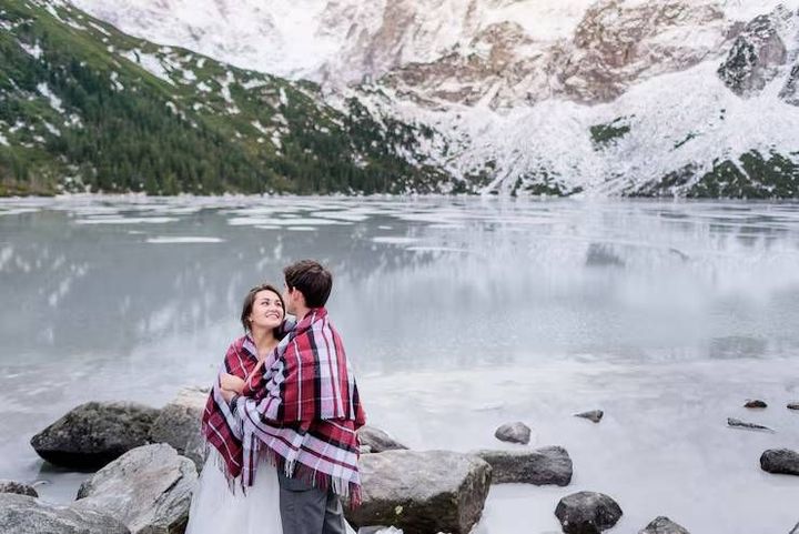 Kashmir Honeymoons: A Guide to Romantic Places and Travel Tips