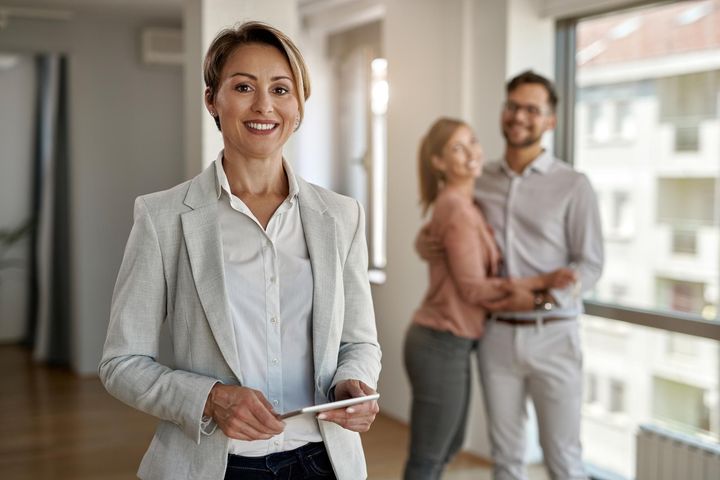 Real Estate Agent Basics: Learn Home Purchase Planning, Property Selling Techniques, Market Insights, and Real Estate Resources