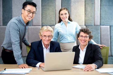 Work in the United Kingdom: Jobs, Work Visas & Employment Opportunities for International Workers