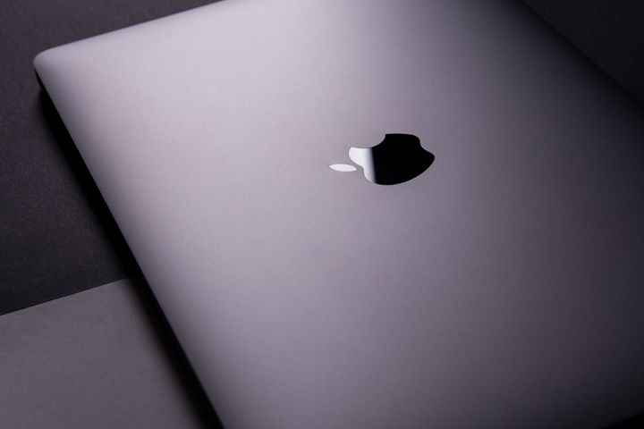 Apple MacBook Air M4 in 2026: Performance Review, Features, and User Experience Insights