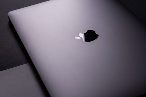 Apple MacBook Air M4 in 2026: Performance Review, Features, and User Experience Insights