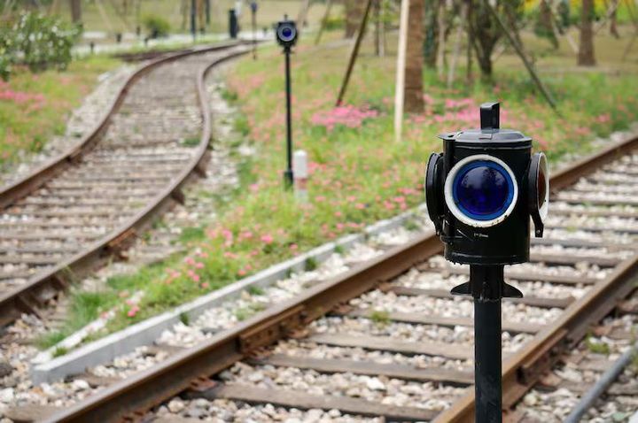 Railway Control Equipment for Safe Rail Networks Guide