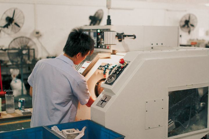 Injection Molding Machine Explained: Types, Components, Processes & Manufacturing Technology Insights