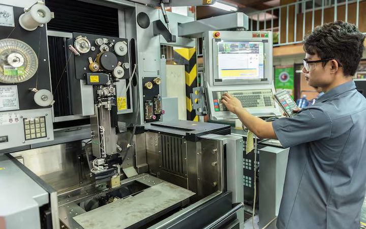 Injection Molding Machines Explained With Components Functions and Manufacturing Benefits