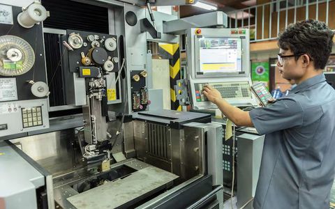 Exploring Float Glass Manufacturing Machines With Functions Features and Industry Insights