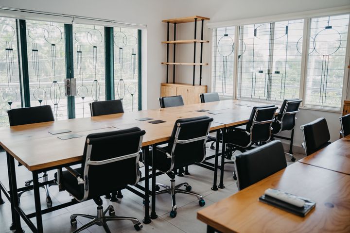 Business Meeting Places in Bangalore: Conference Venues, Coworking Spaces, Hotels & Corporate Meeting Guide